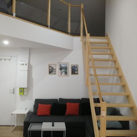 Appartement T2 Duplex Segré - Hyper centre - Wifi - Netflix Extérieur photo